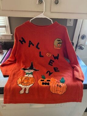 Vintage 90’s Women's Halloween Graphic Crewneck Sweater